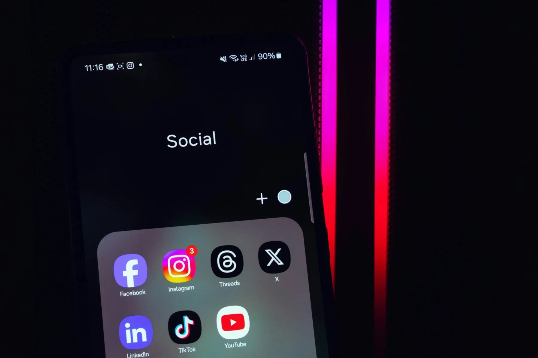 A importância das redes sociais para as empresas · trabalho da The Pear Marketing