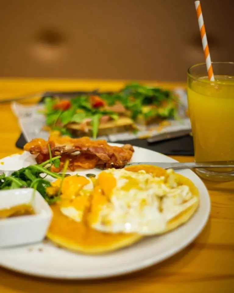 Waffle Lovers · design para redes sociais da The Pear Marketing